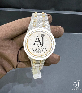 Reloj Mecánico Iced con Pulsera en Tono Oro Blanco, Esfera Redonda con Incrustaciones de Cristal, para Regalo y Exhibición - Product Image 1