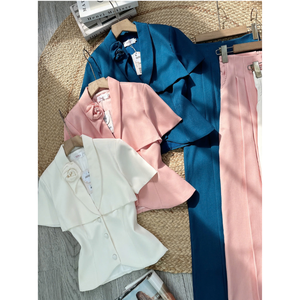 Conjunto de Ropa para Mujer al por Mayor con Blazer de Solapa Floral y Pantalones de Pierna Ancha, Faldas de Diseño Sólido hasta el Tobillo - Product Image 4