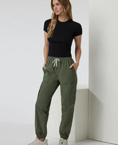 Pantalon cargo décontracté pour femme, taille haute, éco-responsable, respirant, coupe skinny élastique, avec cordon de serrage, poches cargo, devant plat, couleur unie, printemps - Product Image 3