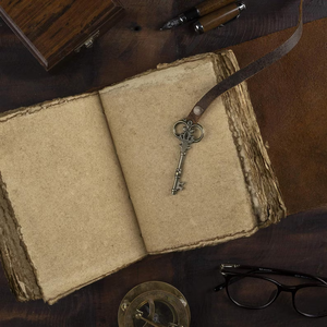 Carnet en cuir fait main à couverture rigide, reliure spirale, papier sans acide, 400 pages, fermeture à clé antique, cadeau personnalisé avec nom vintage - Product Image 4