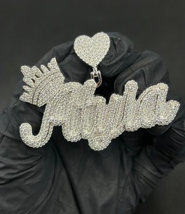 Colgante con Nombre Personalizado, Chapado en Rodio, Plata 925, Diseño de Corazón con Moissanita, Regalo Unisex de Lujo - Product Image 1