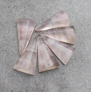 Cabochon en quartz rose naturel, forme triangulaire, calibré, pierre précieuse en vrac pour bijoux - Product Image 2