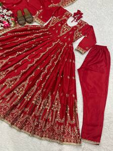 Meilleures ventes Robes de créateur Anarkali Trendy Organza Soie Mariage Impression numérique Dupatta Midi Naturel Vente en gros Modèle d'usure - Product Image 4