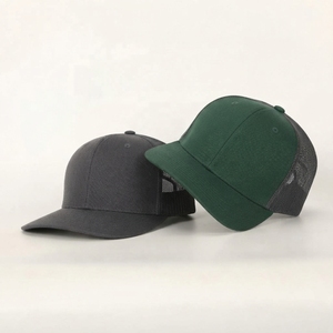 Casquettes de camionneur en maille BC-01 personnalisables avec logo, casquettes de sport unies à fermeture snapback, broderie personnalisée de haute qualité, 100 % coton - Product Image 1