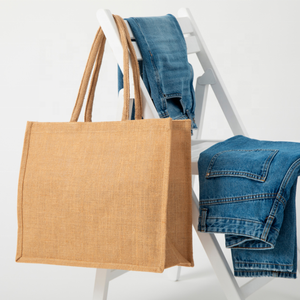 Fabricant de sacs de jute écologiques sur mesure Sac fourre-tout personnalisé en toile de jute avec logo pour les événements et un usage quotidien - Product Image 3