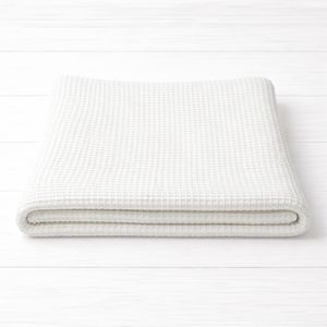 Serviette de bain en coton 100% à motif gaufré Aura blanche, douce, légère, séchage rapide, luxe - Product Image 3