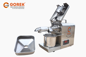เครื่องสกัดน้ำมันขนาดเล็ก Gorek Technologies ทำจากสแตนเลส พร้อมหน้าจอดิจิตอล สกัดน้ำมันถั่วลิสงแบบอัตโนมัติ ระบบสกัดเย็น กำลังไฟ 600 วัตต์ สำหรับน้ำมัน 4-8 ชนิด - Product Image 3