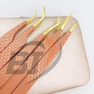 Pinzas para extensiones de pestañas de acero inoxidable con revestimiento de Color personalizado de alta calidad profesional, herramienta de belleza sostenible, acero fino - Product Image 1