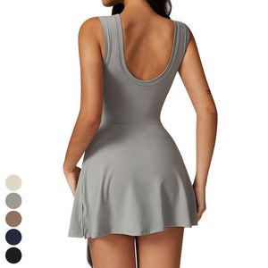 ชุดเทนนิสผู้หญิงใส่สบาย ระบายอากาศดี เป็นมิตรกับสิ่งแวดล้อม แห้งเร็ว ชุดลำลองเล่นกอล์ฟแบบ 2 ชิ้น กระโปรงคอสูงแขนกุด - Product Image 5