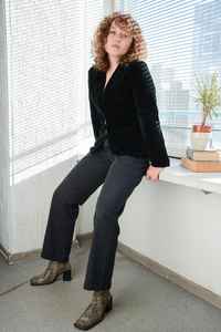 Blazer vintage en velours noir - Product Image 2