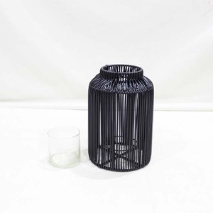 Farol de Cilindro de Mimbre de Plástico Negro en Oferta para Decoración Moderna de Mesa - Product Image 2