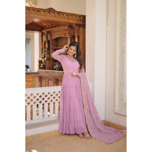 Lehenga Choli Amarillo de Diseño en Rayón para Fiesta con Lentejuelas y Bordados, Talla M - Product Image 3