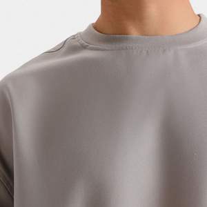 เสื้อยืดคอตตอน 100% แบบสั่งทำพิเศษสำหรับผู้ชาย แขนสั้น แห้งเร็ว ระบายอากาศได้ดี ผู้ผลิต OEM ODM เสื้อยืดใส่สบาย - Product Image 3