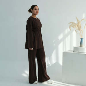 Abaya noire élégante et moderne pour femmes musulmanes, robe islamique brodée à devant ouvert, kimono modeste de Dubaï, respirante - Product Image 1