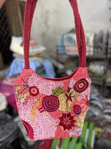 Sac à main à bandoulière perlé et brodé, fait main, pour femme, idéal pour mariages, festivals et soirées - Product Image 6