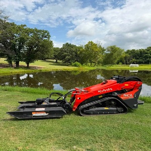 Chargeur Kubota SCL 1000 avec design compact, performances puissantes, commandes faciles et excellente maniabilité pour diverses applications - Product Image 2