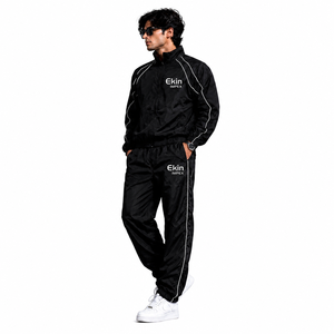 Conjunto Deportivo Personalizado para Hombre, Chaqueta Cortavientos Impermeable de Nailon y Pantalones Jogger - Product Image 1
