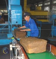 Harga Murah Karet Alam Merek NGOC CHAU SVR 20 (TSR 20) Kualitas Tinggi Coklat 33.3Kg/karung MOQ Rendah Binh Duong Vietnam Sepatu Ban