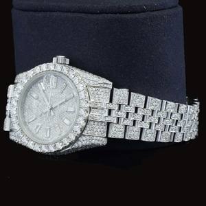Reloj de pulsera personalizado con diamantes de moissanita, esfera redonda completamente cubierta de diamantes, con fecha automática, movimiento de cuarzo, joyería hip hop hecha a mano para hombre - Product Image 3