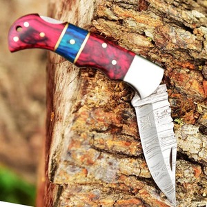 Cuchillo Plegable Artesanal DIY de Acero de Damasco con Punta Recta, Mango de Resina y Madera, Funda de Cuero - Personalizable OEM - Product Image 5