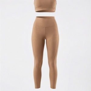 Conjunto Deportivo de 2 Piezas para Mujer, Leggings de Yoga de Cintura Alta Sin Costuras y Top Corto, Color Beige Sólido - Product Image 1