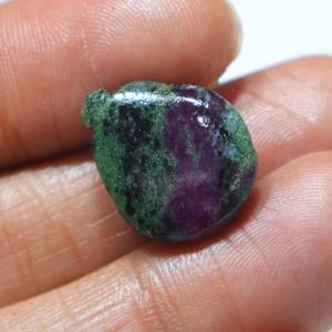 พลอยรูบี้โซไซต์แกะสลักทรงคาโบชอง พลอยรูบี้แกะสลักทำมือ ผิวเรียบ หินหลวม ขายส่ง สำหรับอัญมณีทำเครื่องประดับ - Product Image 3