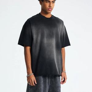 เสื้อยืดสำหรับผู้ชายผ้า305gsm แบบกรดฟอกสีแดดตัวทีฟอกขอบดิบแบบกำหนดเองได้100% แบบกำหนดเอง - Product Image 3