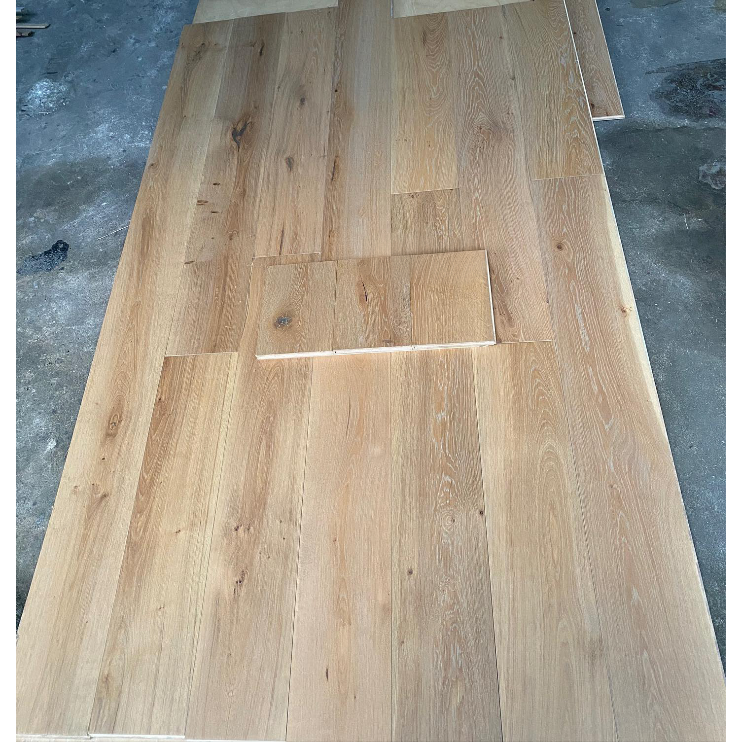 Natural Oak (VU-NR-017)
