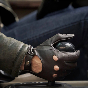 Gants de travail en cuir - Respirants, durables, imperméables, design à doigts complets pour un confort unisexe et une adhérence fiable - Product Image 4