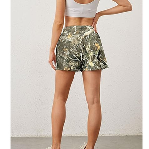 T-shirts et shorts décontractés pour femmes, en toile de polyester de haute qualité, coupe oversize, coupe-vent, camouflage vintage, pour le basketball et la course à pied, vente en gros - Product Image 3