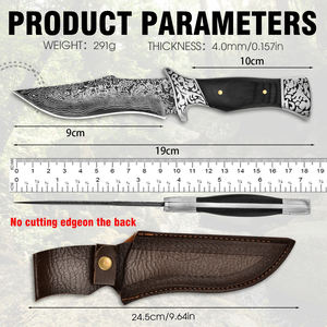 Couteau de camping à lame motif Damas, manche en bois noir avec accents métalliques, étui en cuir gravé, qualité industrielle OEM - Product Image 5