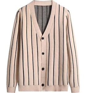 เสื้อสเวตเตอร์คอวีแบบสวมใส่สบายสำหรับผู้ชาย แขนเสื้อลายทางตัดกัน ผลิตจากผ้าถัก เหมาะสำหรับใส่เล่นกีฬาและลำลอง ขายส่ง - Product Image 1