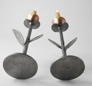 Candelabro de Hierro Hecho a Mano con Forma de Tulipán, Portavelas de Metal Vintage con Hojas, Decoración para el Hogar - Product Image 2