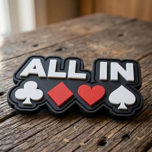 Badges 3D en PVC personnalisés en gros, logo en caoutchouc souple, imperméables, avec épingle de sécurité, sérigraphiés, classiques, pour le moral, forme diamant - Product Image 2