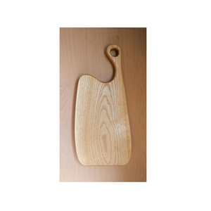 Planche à découper rustique en bois naturel, planche à hacher artisanale de qualité supérieure, planche de service de cuisine avec une belle veine de bois - Product Image 5