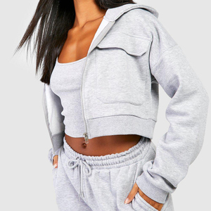 Ensemble de survêtement cargo d'hiver personnalisé pour femme, avec haut à col montant et pantalon de jogging, 2 pièces assorties, poches respirantes - Product Image 3