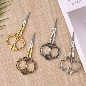 Tijeras Retro Clásicas para Cutículas, Tijeras de Costura para Manualidades, Tijeras de Sastre para el Hogar, Tijeras de Acero Inoxidable Duraderas para Tejidos y Hilos - Product Image 6