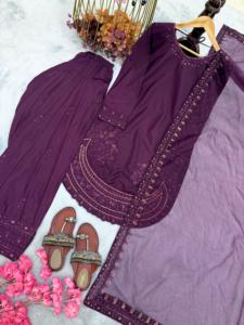 Wedding Salwar Kameez <b>Set</b> Ethnic Wear Knee-Length Silk Salwar Kameez Party Embroidery Sequence Zari Work - Product Image 3