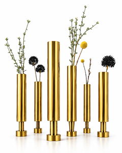 Vase à fleurs magnétique doré tendance, ensemble de vases de table modernes en métal de luxe écologique pour mariage - Product Image 1