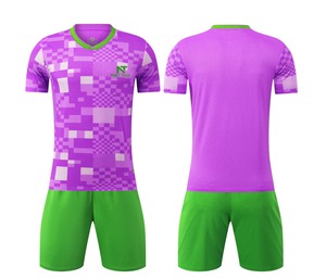 Ropa Deportiva Cómoda, Uniforme de Fútbol para Hombre, 100% Poliéster, Uniforme de Fútbol Personalizado para Hombre - Product Image 4