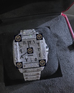 Reloj Mecánico Automático de Lujo Imperial Jewels de Acero Inoxidable con Moissanita, GPS, Resistencia al Agua de 10 Bares, Totalmente Adornado con Diamantes, Números Árabes - Product Image 1