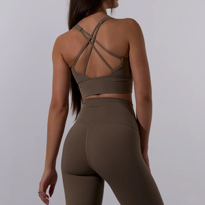 Ensemble de yoga 2 pièces pour femme avec logo personnalisé, legging sans couture à taille élastique et soutien-gorge à logo frontal, motif uni - Product Image 6
