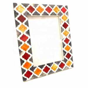 Cadre photo en os blanc d'inspiration classique, décoratif pour table ou mur, avec bordure irrégulière ondulée et festonnée en forme de coquille - Product Image 6