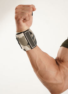 Attelle de poignet respirante ultra-légère réglable pour l'entraînement sportif - Product Image 5