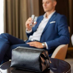 Bolsa de Cosméticos Personalizada al por Mayor para Hombre, Neceser de Viaje, Organizador de Maquillaje, Bolsa de Afeitado, Bolsas de Aseo de Cuero PU de Lujo para Hombre - Product Image 5