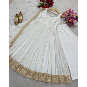 Hermoso vestido de mujer con trabajo de secuencia de bordado incluye Pent y Dupatta - Product Image 1