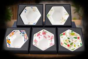 Sets de table en céramique florale, réutilisables, écologiques, lavables, design luxueux, décoration, vaisselle peinte à la main, diamètre 300 mm - Product Image 4