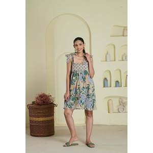 Robe décontractée Blossom Breeze avec lien à nouer - Product Image 4