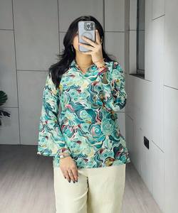 Conjunto de Top y Pantalón Palazzo de Algodón Cambray Estampado con Detalles en Foil y Dorado en la Parte Posterior, para Uso Diario, Precio al por Mayor, Prenda Étnica RAMA - Product Image 4