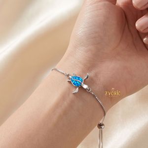 Pulsera de Tortuga Marina con Ópalo de Fuego Azul, Cadena Ajustable de Plata, Joyería Animal para Mujer - Product Image 2
